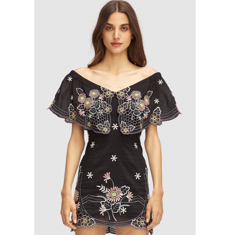 NWT Alice McCall Honeycomb Daisy OTS Dress